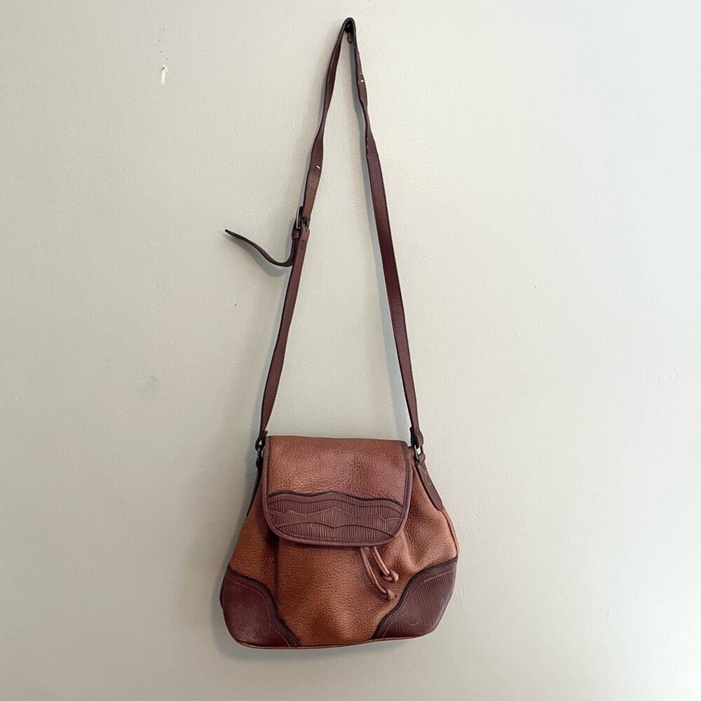 Vintage Liz Claiborne western inspired leather crossbody bucket bag purse